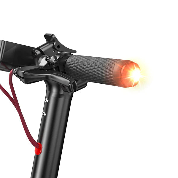 iScooter i10 Commuter 650W Electric Scooter iScooter i10 Commuter 650W Electric Scooter