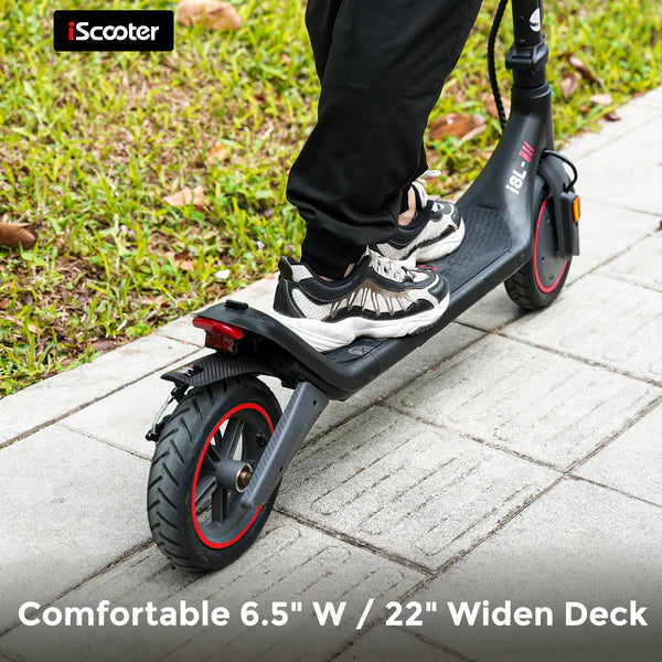 iScooter i8L Electric Scooter 350W Motor 18 Miles iScooter i8L Electric Scooter 350W Motor 18 Miles