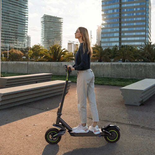 isinwheel S10Max 1000W High-End Commuting Electric Scooter 2025 Upgraded Version isinwheel S10Max 1000W High-End Commuting Electric Scooter 2025 Upgraded Version