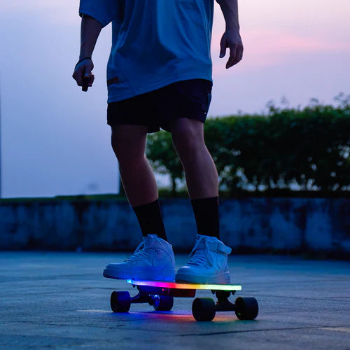 isinwheel V6 Pro Electric Skateboard with Pedal Lights & Remote Control isinwheel V6 Pro Electric Skateboard with Pedal Lights & Remote Control