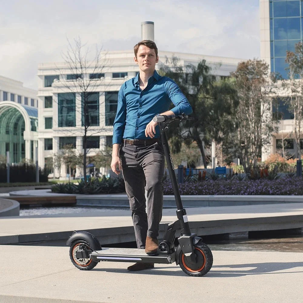 Kugoo G5 Folding Electric Scooter 10-Inch Pneumatic Tire 500W Motor Led Display Screen 48V 16Ah Battery 50-60km Range